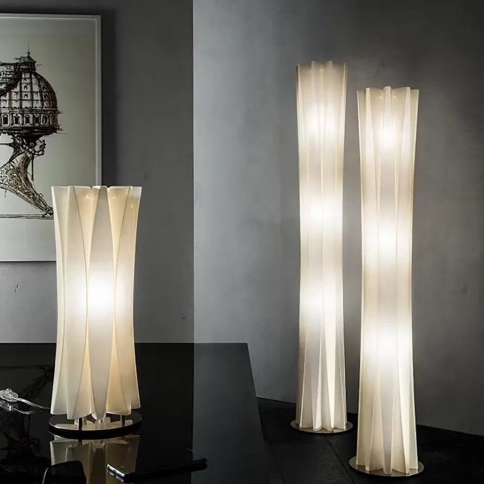 Best Straluma Design tafellamp Bach licht goud