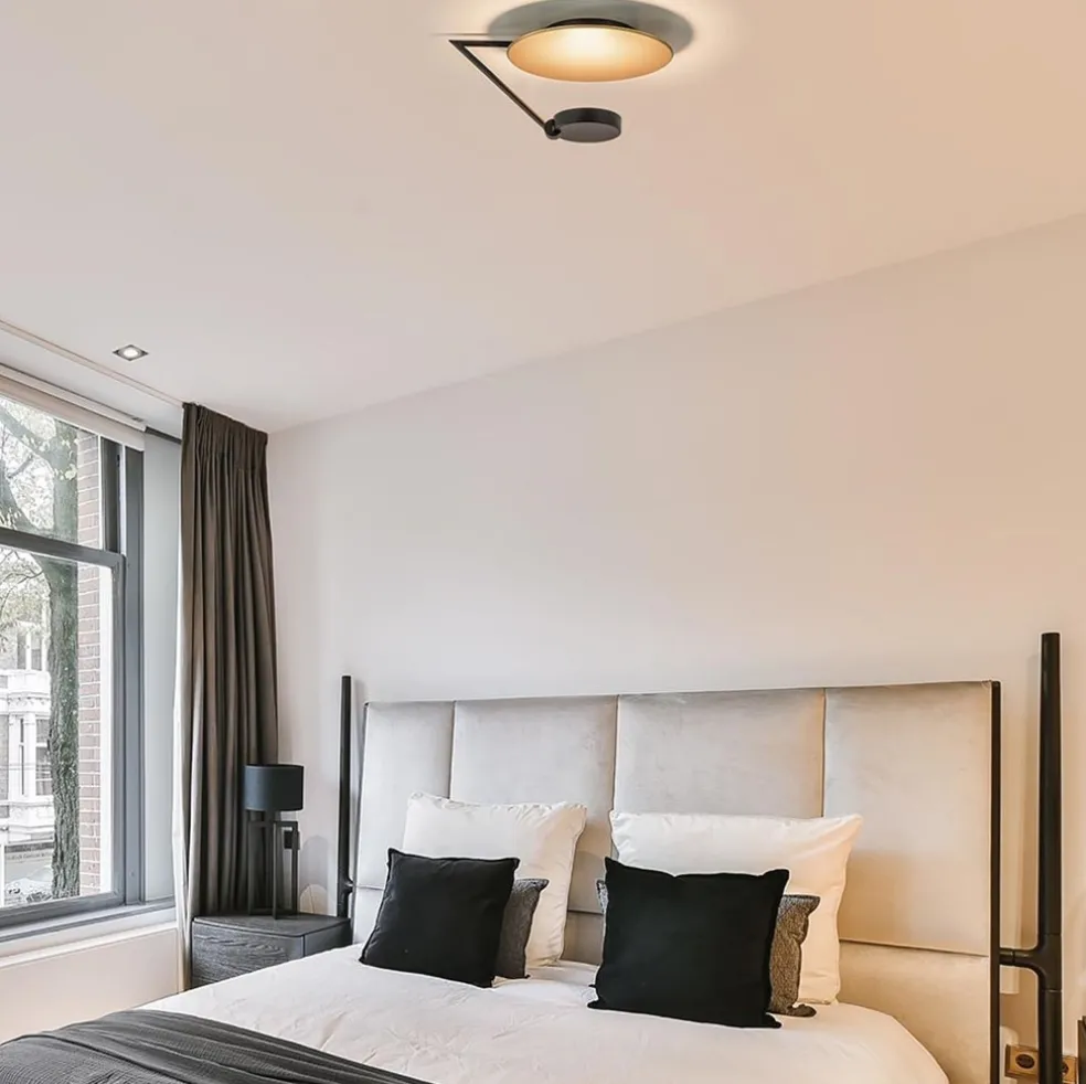 Discount Straluma Mat zwarte LED plafondlamp met goud