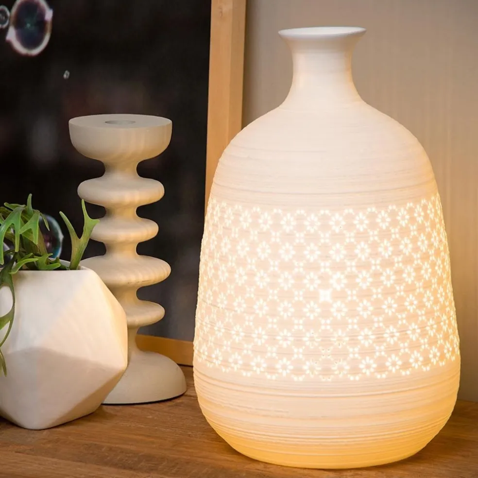 Best Straluma Sfeervolle tafellamp wit porselein decoratief