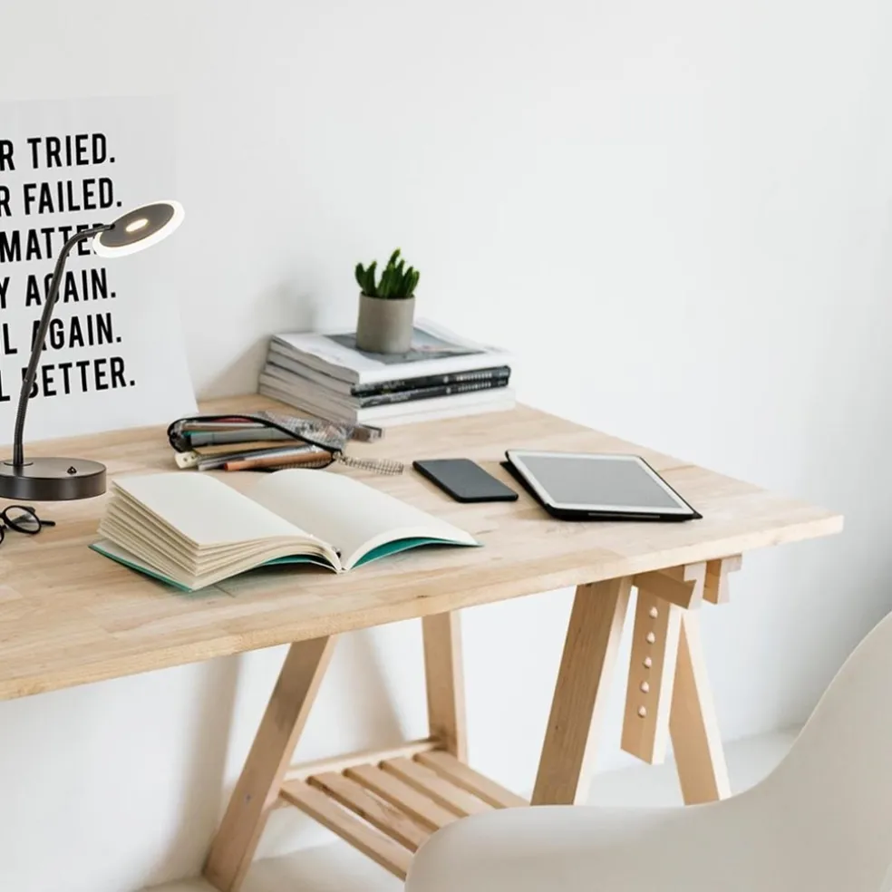 Outlet Straluma Verstelbare LED tafel/bureaulamp mat zwart dimbaar