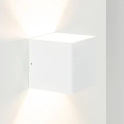 Online Straluma Wandlamp Stretto kubus wit