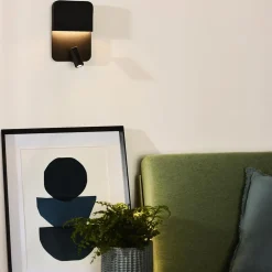 Cheap Straluma Wandlamp zwart + leesspot en usb