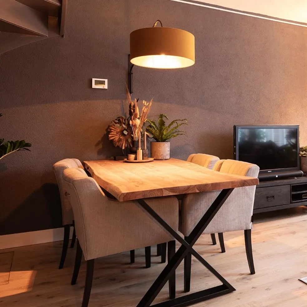 Hot Straluma Wandlamp zwart met velourse kap